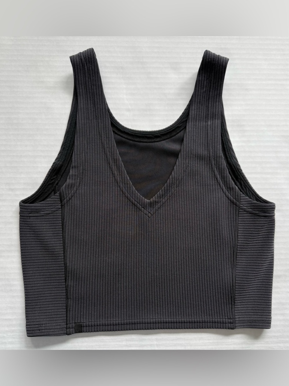 Lululemon Ribbed Softstreme Cropped Tank Top Black Size 6 - Picture 2 of 8